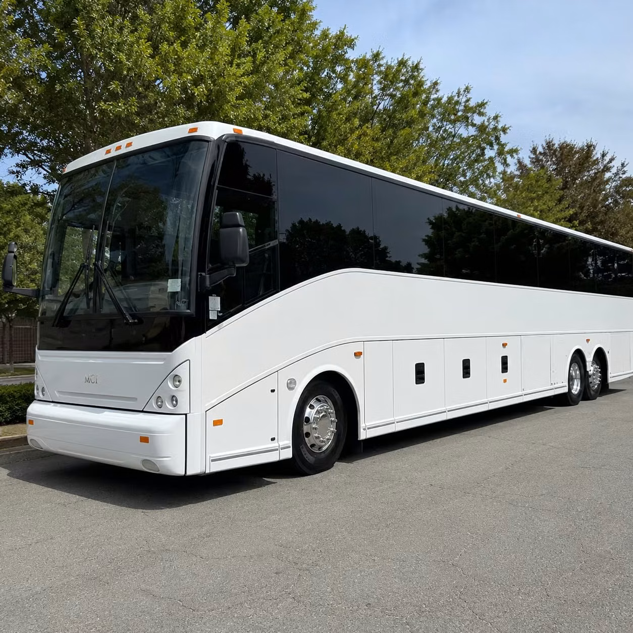 charterbusrentalallentx com is the easiest way to book group airport transfers in allen texas
