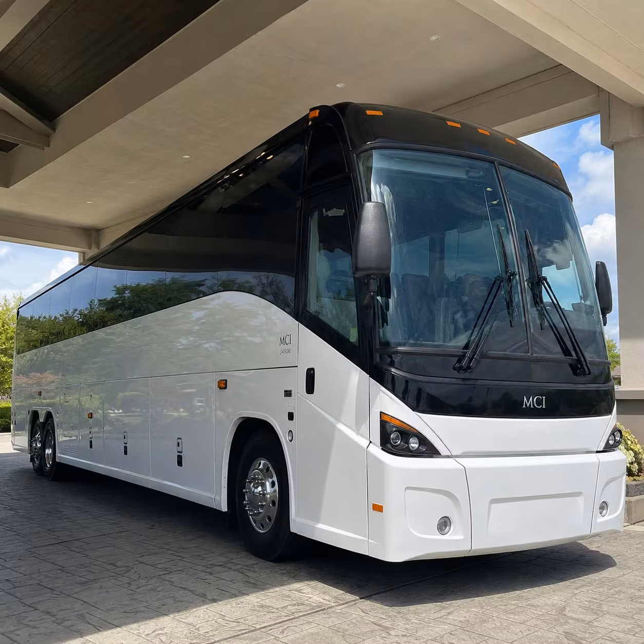 corporate groups in allen rely on charter bus airport transfers here s why